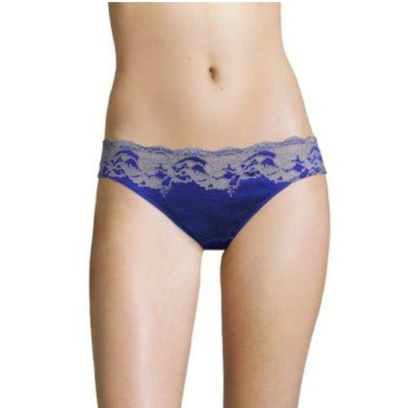 Wacoal Lace Affair Wirefree Bra and Bikini set in Clematis Blue/Cadet - Picture 13 of 13